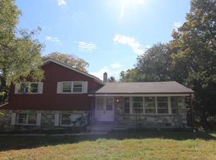 1100 Church Rd, Wyncote, PA 19095