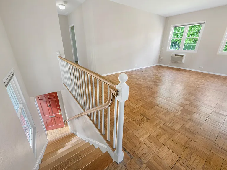 3624 Valley Dr — Photo 3