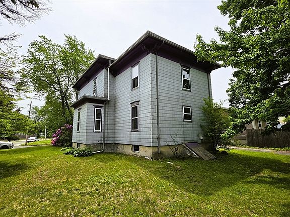 5th image of 40 Marion St