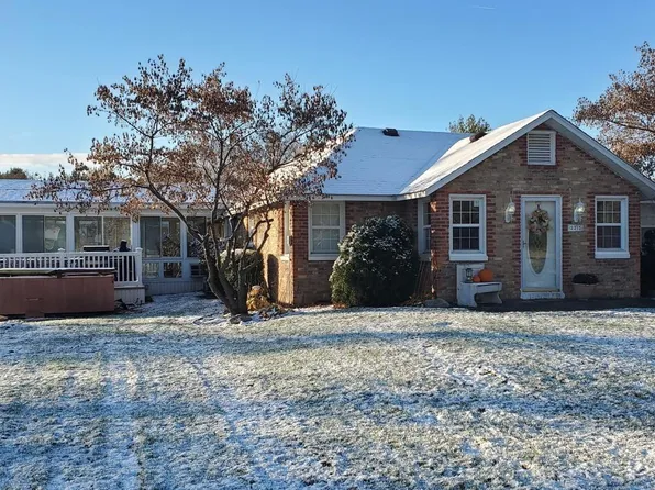 3315 Schust Rd, Saginaw, MI 48603