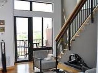 10 26th St E #302, Minneapolis, MN 55404