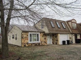 39 Cardinal Dr, Clementon, NJ 08021