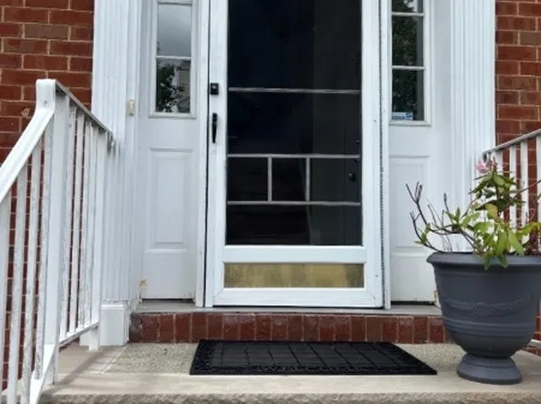 15 Washington Ct, Towaco, NJ 07082