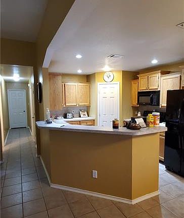 4th image of 2407 Griffin Dr