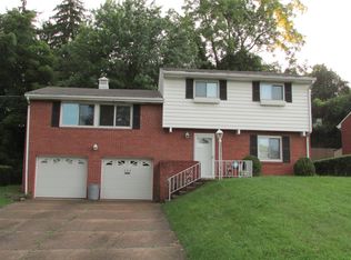 535 Firethorne Dr, Monroeville, PA