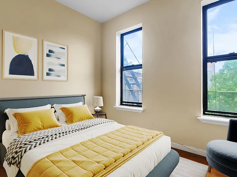 429 Lenox Ave #16 — Photo 4