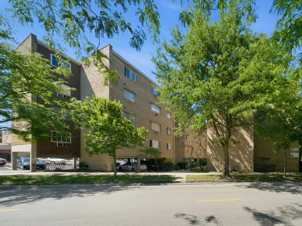 7320 N Rogers Ave APT 210, Chicago, IL 60626