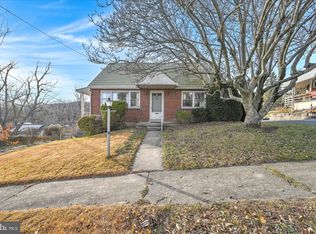 306 Sycamore Rd, Mohnton, PA 19540