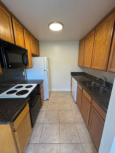 1056 Grand Ave #103 Photo 1