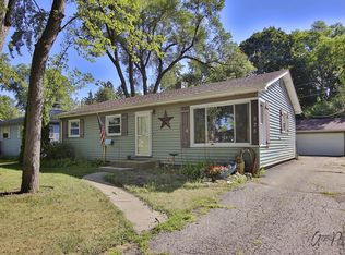 525 N Greenview Ave, Mundelein, IL