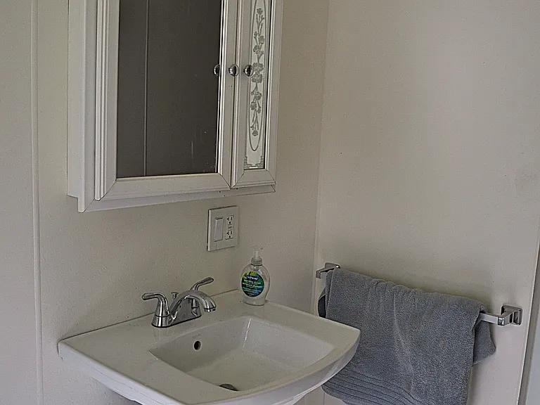 44 N Pine Ave #2F — Photo 13