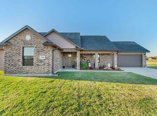 1154 Appaloosa Cir, Angleton, TX 77515