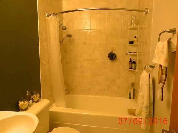 4th image of 2608 Washington St