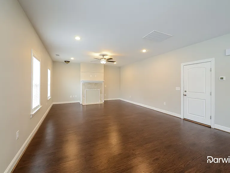 2875 Eland Dr — Photo 6