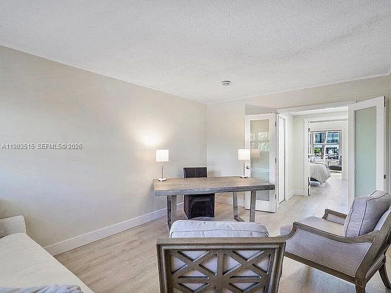 40 Isle Of Venice Dr #6 — Photo 11