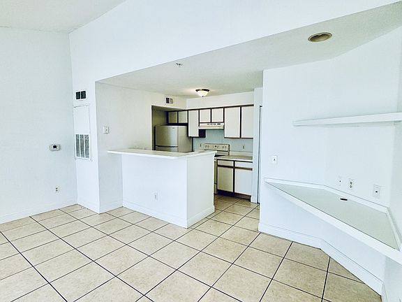 2nd image of 2208 Antigua Pl APT 931