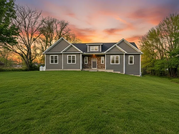 47 Kendall St, Ludlow, MA 01056