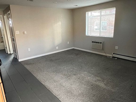 2nd image of 1431 N Pearl St #306