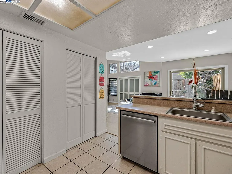 39657 Fremont Blvd — Photo 19