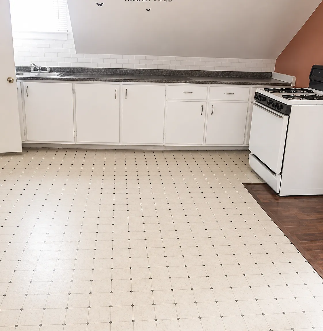 2 bed, 1376 sqft, $1,500 — Photo 2