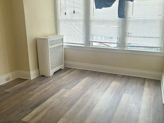3rd image of 569 Geneva Ave