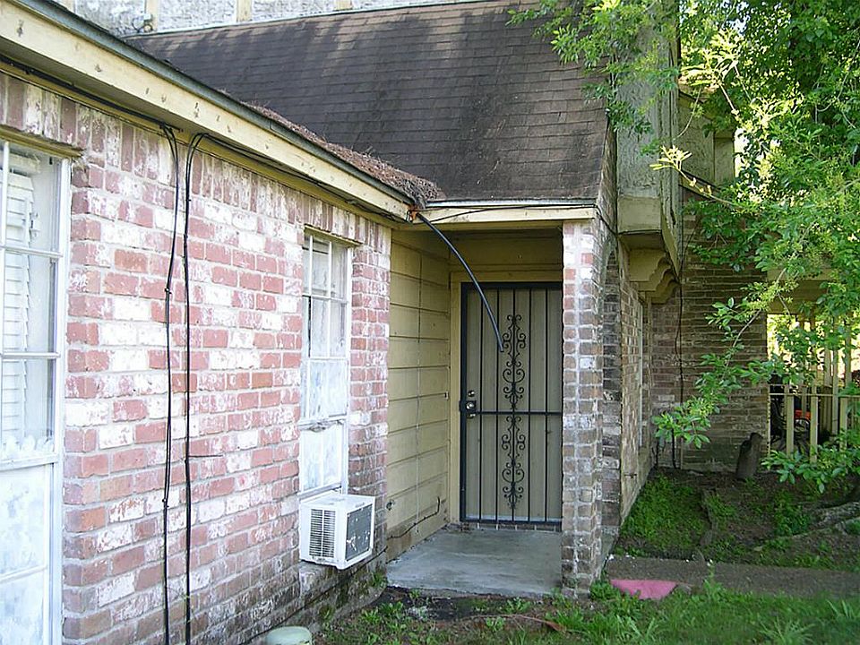 1st image of 12447 W Village Dr Unit B