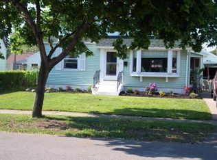 200 Westbrook Dr, Cheektowaga, NY