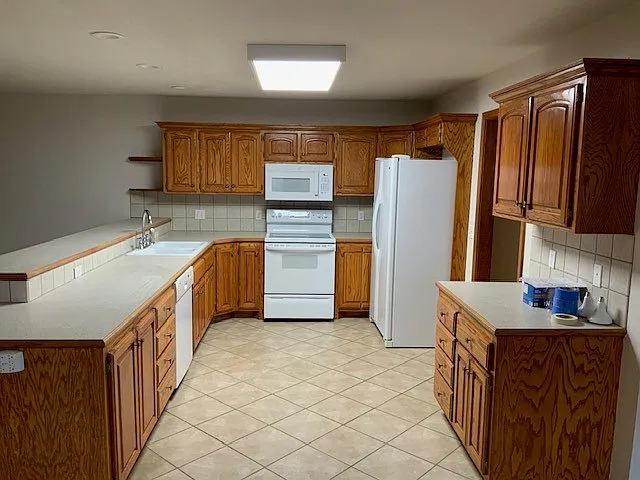 2412 W 22nd Ave — Photo 19