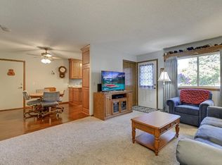 11144 Drake St NW, Coon Rapids, MN 55433