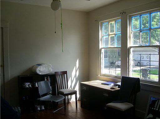 5th image of 2201-03 Broadway St