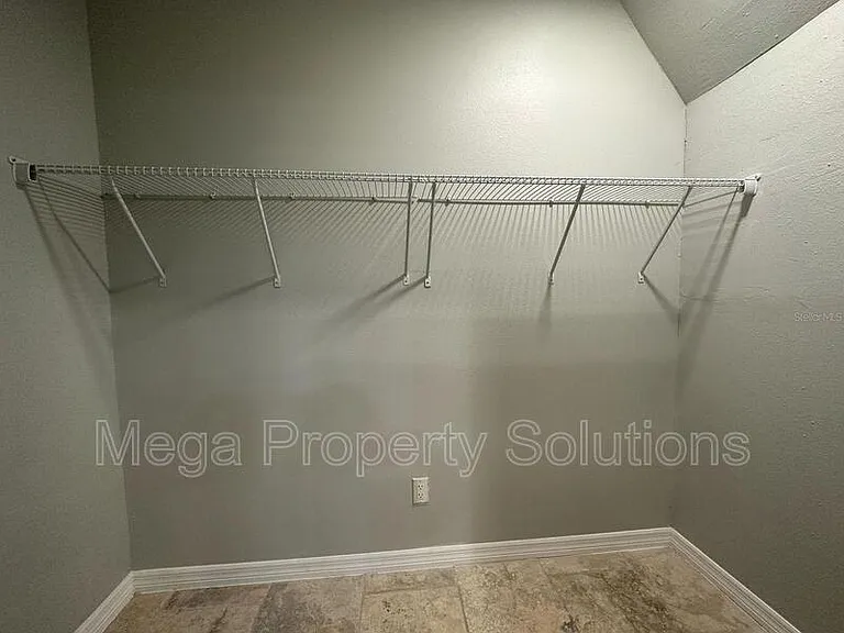 104 W Brentridge Dr #1 — Photo 11