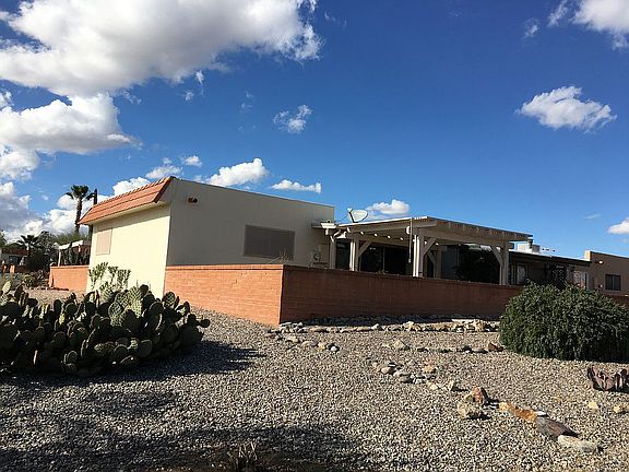 2nd image of 190 N Paseo De Los Conquistadores