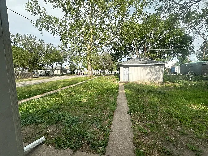 2 bed, 1248 sqft, $1,350 — Photo 4