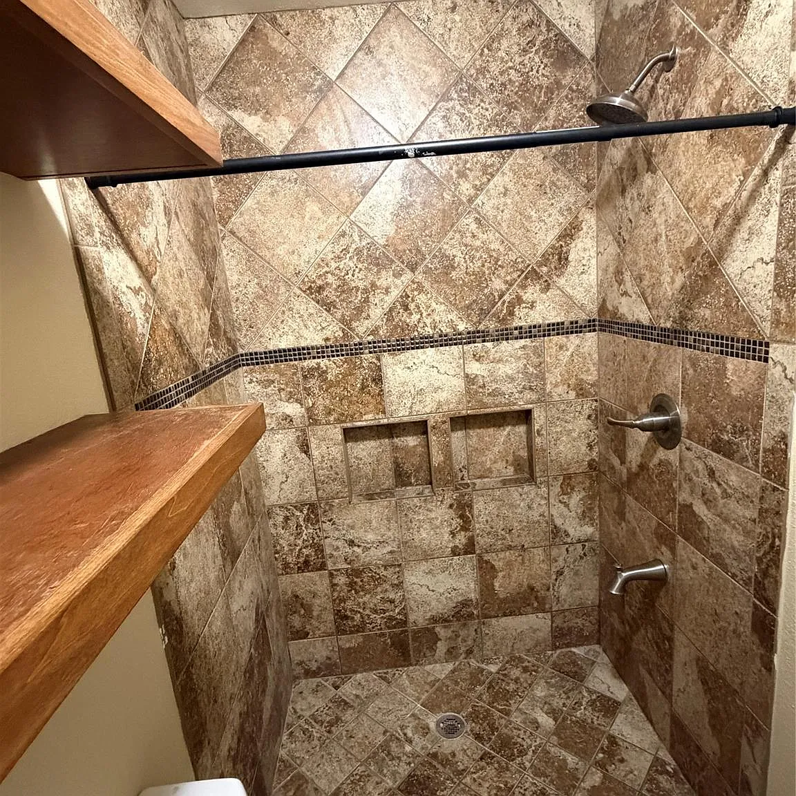 1 bed, 1.0 bath, 773 sqft, $1,400 — Photo 4