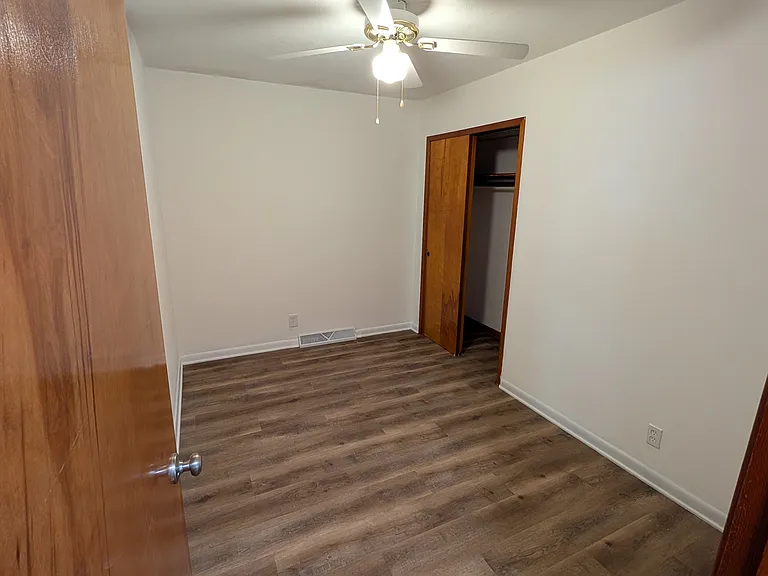 2101 N Ravine Pkwy — Photo 13