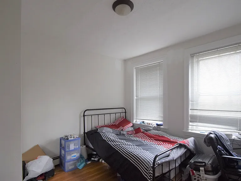 73 Thatcher St #3 — Photo 4