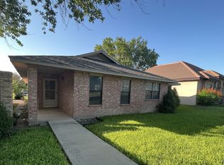 632 E Leona St, Uvalde, TX 78801