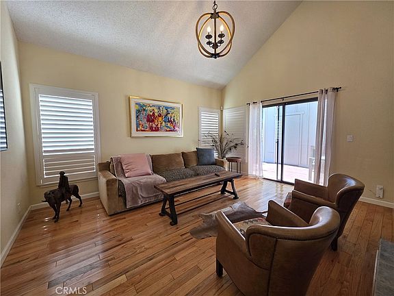 4th image of 11 Alameda Park Cir