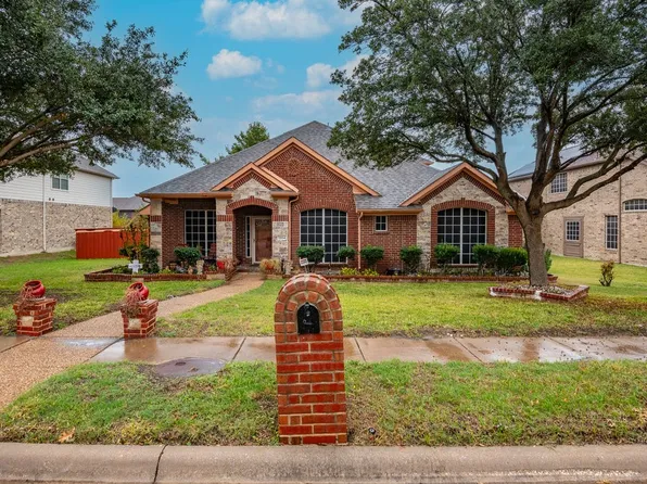 1204 Drexel Dr, Desoto, TX 75115