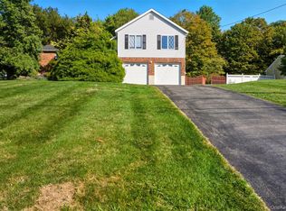 35 Depalma Drive, Highland Mills, NY 10930