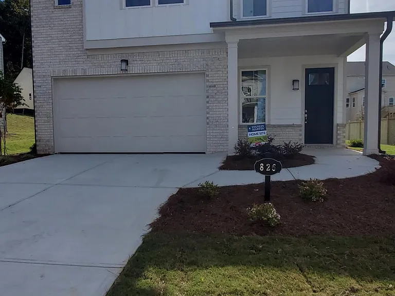 826 Levi Farms Ln — Photo 1
