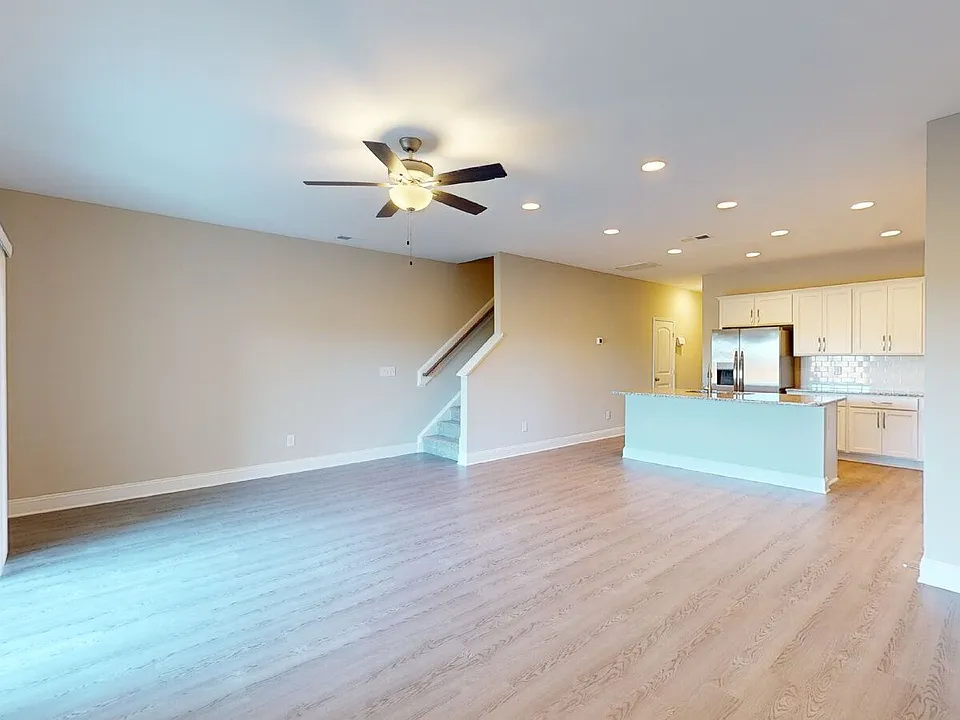 2608B Sailor Rose Ln