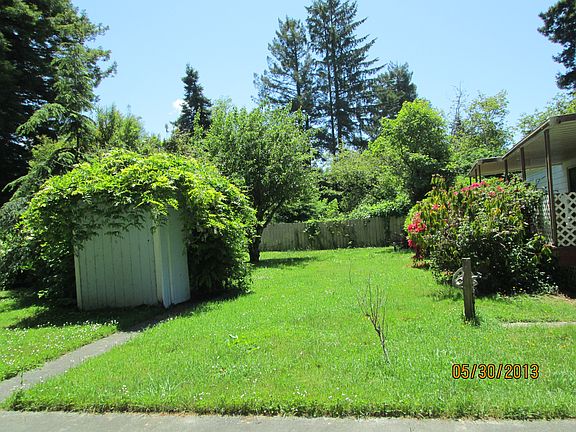 3rd image of 181 Pepperwood Dr