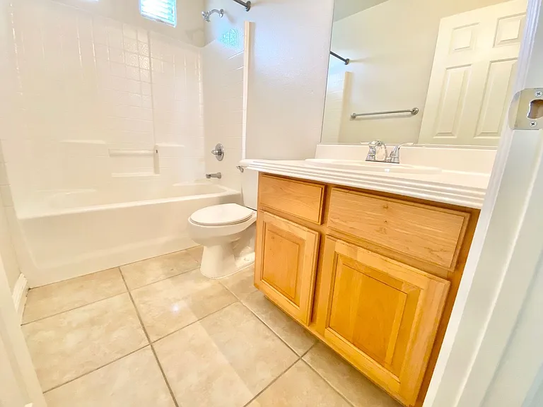 1750 Dark Wolf Ave — Photo 14