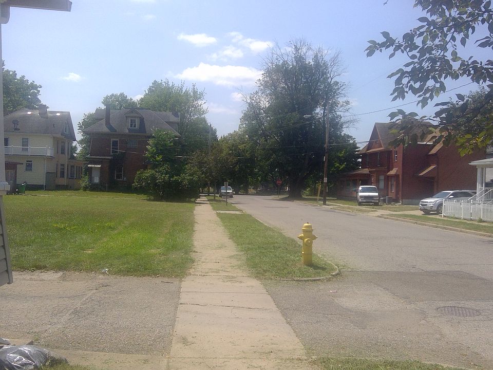 1st image of 251 4th St NW