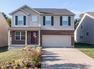 8818 Bluejay View Dr, Cleves, OH 45002