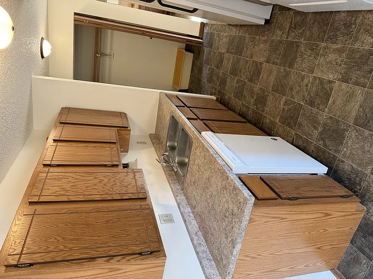 Kirkwood Manor Apartments — Photo 13
