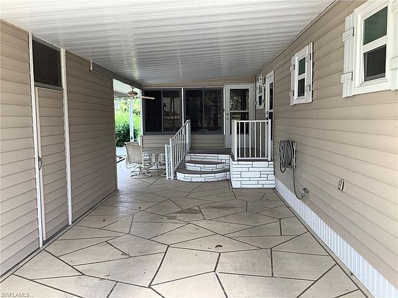 2nd image of 319 Nicklaus Blvd
