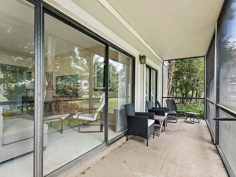 11863 Wimbledon Cir #426 — Photo 14