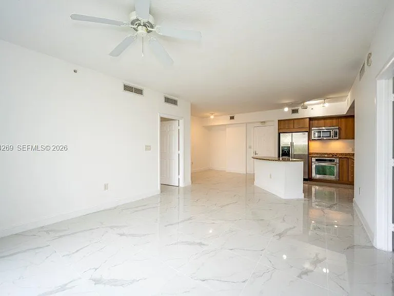 510 NW 84th Ave #520 — Photo 3